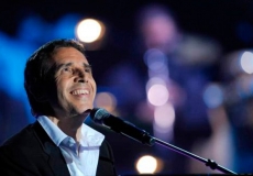 Julien Clerc en concert à l'Opéra d'Alger en septembre 